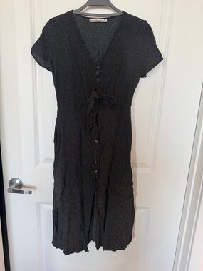 Abercrombie & Fitch Black Midi Dress with White Micro Dot